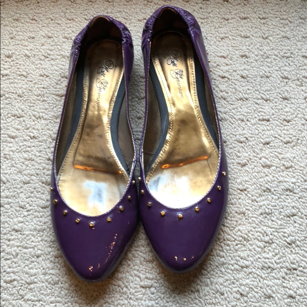Matt Bernson flats.
